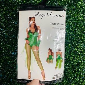 *Brand New* “Pretty Poison”  Size Large - Leg Avenue Poison Ivy Halloween 4Piece